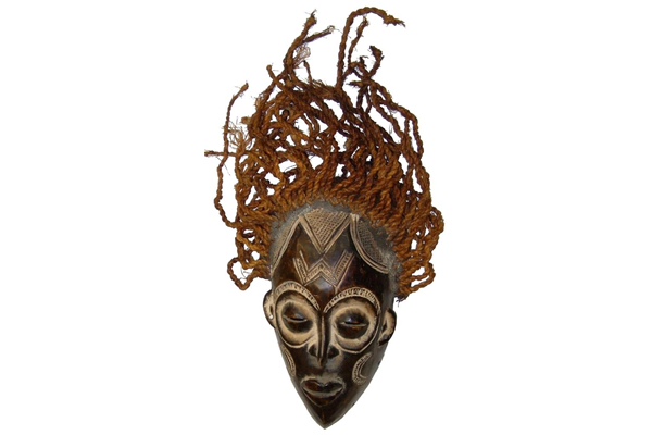 Pwo mask made by the Chokwe people, Congo - 20th century - 2006.15 ©McLean Museum and Art Gallery, Greenock.