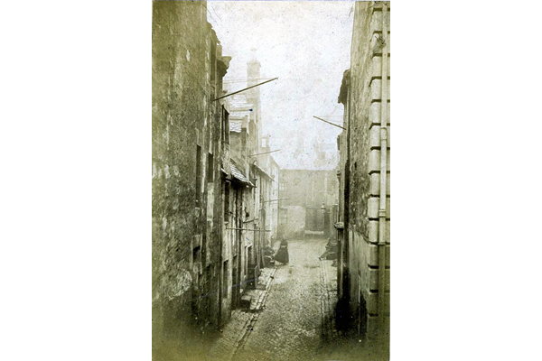 The well in Longwell Close was one of the water sources for this area of Greenock. Longwell Close was located roughly where the modern Duff Street is. - Bromide print on paper - P4217 - © McLean Museum and Art Gallery, Greenock