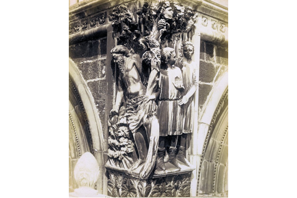 Capital from the Doge's Palace depicting Noah and his sons by Carlo Naya (1816-1882) - Albumen print on paper - 17.3 x 13.3 cm - 2017.134.30 - © McLean Museum and Art Gallery, Greenock