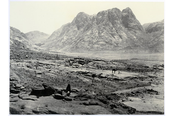 Mount Horeb, Sinai by Francis Frith (1822-1898) - Albumen print on paper - 16.2 x 22 cm  - 1857 - 2017.140.5 - © McLean Museum and Art Gallery, Greenock