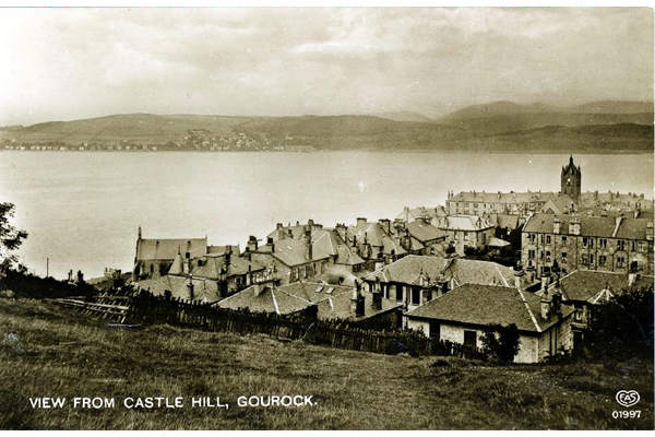 View from Castle Hill, Gourock - Postcard - 1905 - WL1208 - © McLean Museum and Art Gallery, Greenock